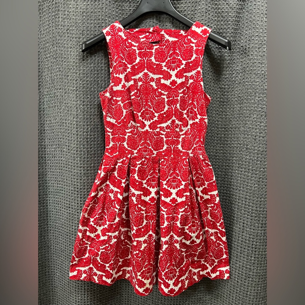Closet Damask Print Red and White Mini Dress Size Small